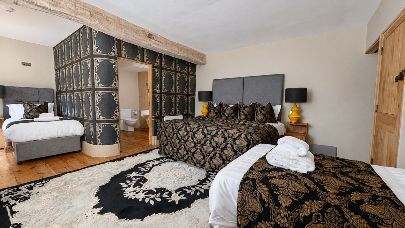 Deluxe Family Room